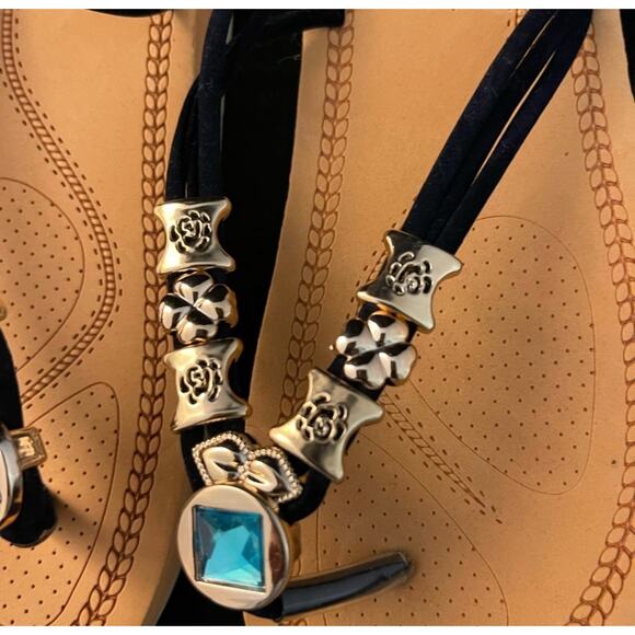 Dong k Flip flops sandals with blue jewel - Picture 2 of 8